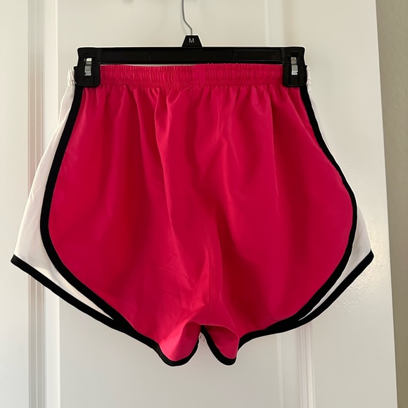 Nike athletic shorts - Picture 2 of 3